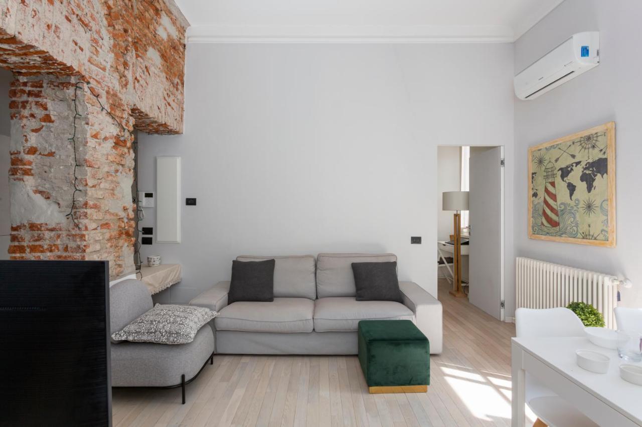 Lovely & Modern Home In China Town Area - Via Rosmini ミラノ エクステリア 写真